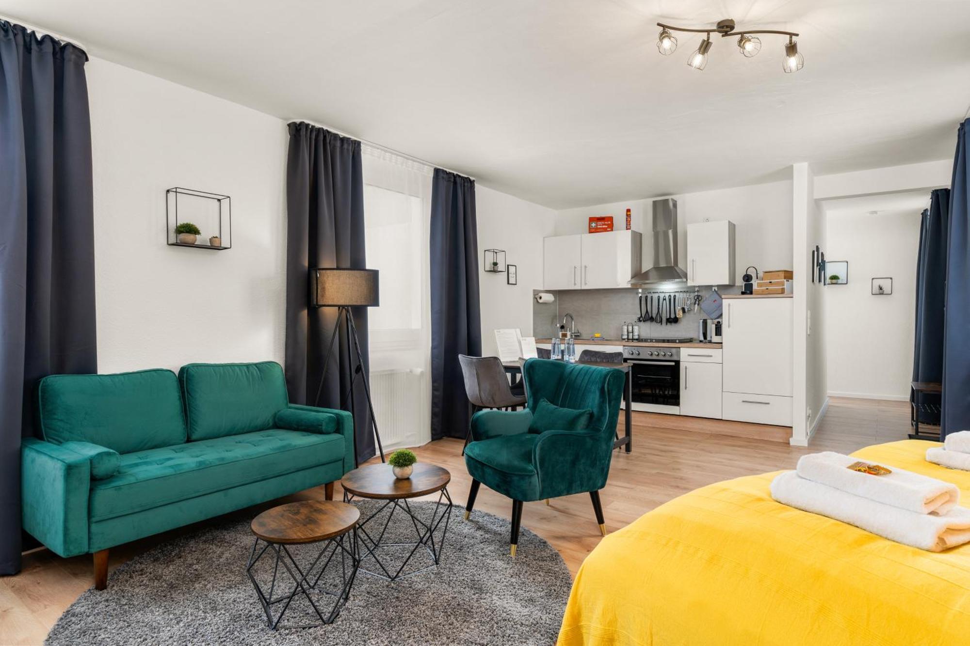Free Living - City Design Apartments, Zentrum, Outlet, Balkon, Kueche Wolfsburg Bagian luar foto