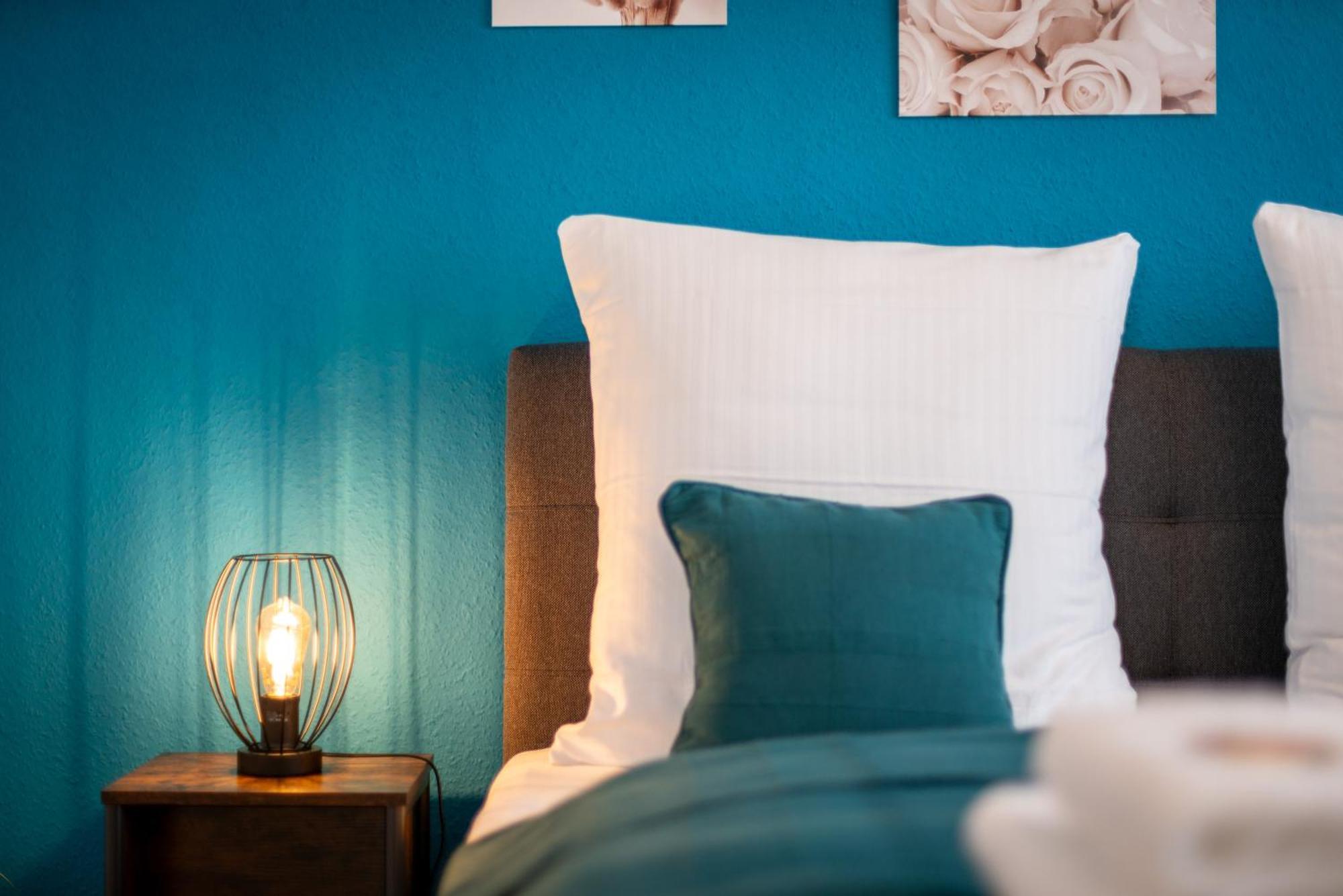 Free Living - City Design Apartments, Zentrum, Outlet, Balkon, Kueche Wolfsburg Bagian luar foto