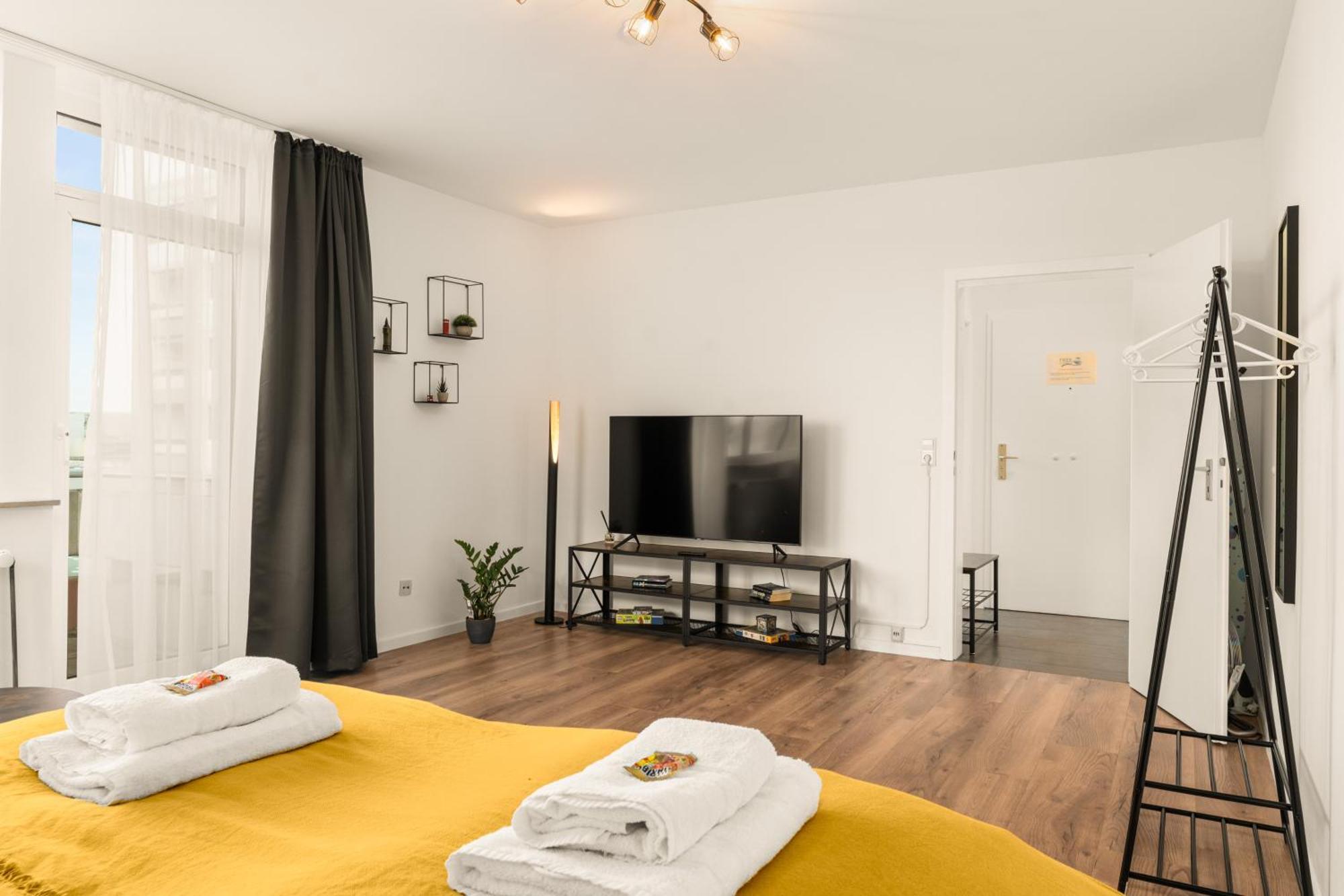 Free Living - City Design Apartments, Zentrum, Outlet, Balkon, Kueche Wolfsburg Bagian luar foto