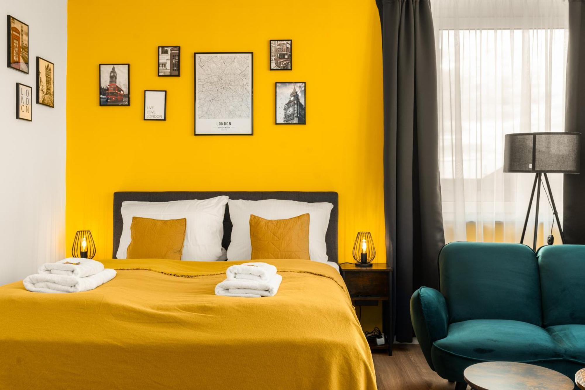 Free Living - City Design Apartments, Zentrum, Outlet, Balkon, Kueche Wolfsburg Bagian luar foto