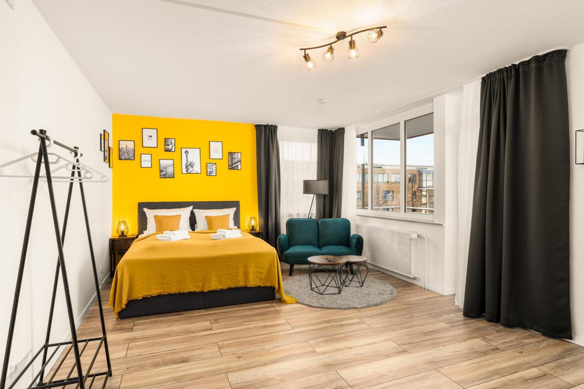 Free Living - City Design Apartments, Zentrum, Outlet, Balkon, Kueche Wolfsburg Bagian luar foto
