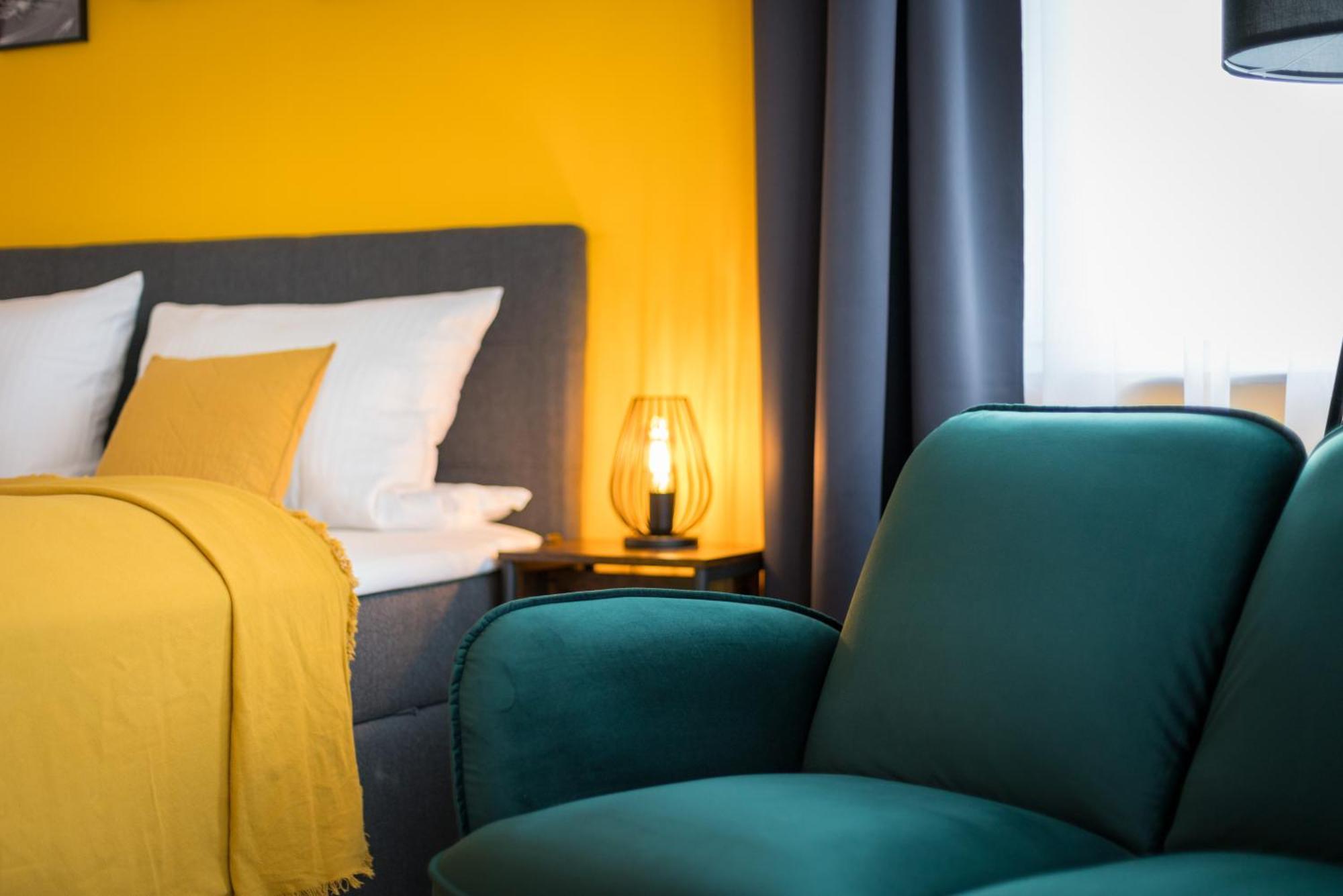 Free Living - City Design Apartments, Zentrum, Outlet, Balkon, Kueche Wolfsburg Bagian luar foto